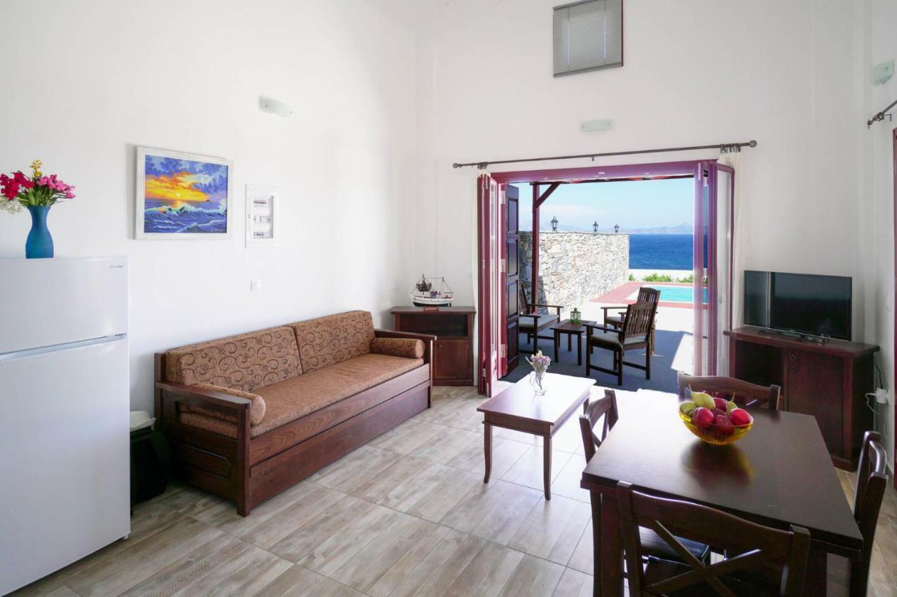 Anefanti Villas Ágios Kírykos Exteriör bild